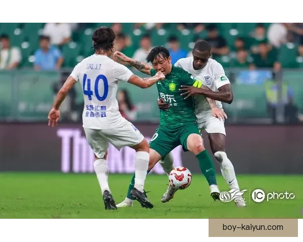 中超联赛激战正酣：新一轮赛事精彩表现值得关注