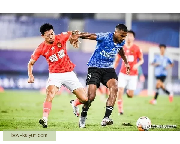 东亚杯积分排名现况分析，球队表现持续变化，竞争愈发激烈