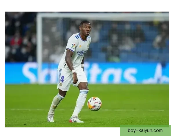 阿拉巴防线价值持续提升，表现稳健引发关注